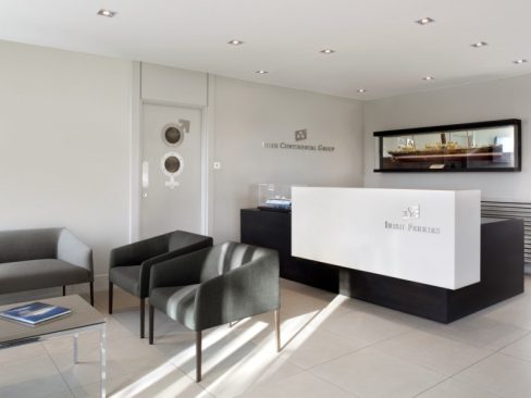 Minima-bespoke reception (2)