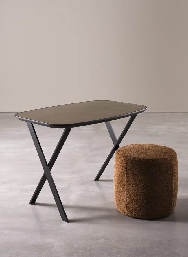 Burt writing desk 06-915x1245