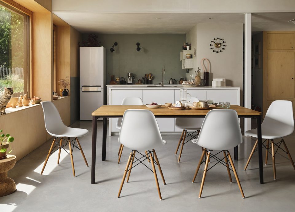 chairs: white, maple base table: natural oak, basic dark