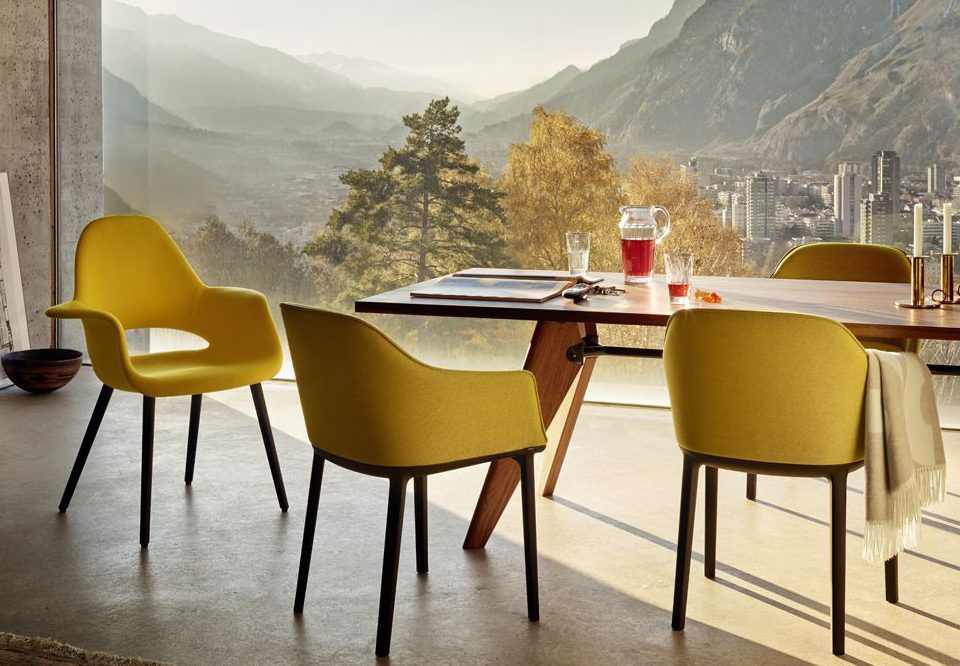 vitra-sam-bois-dining-table-lifestyle